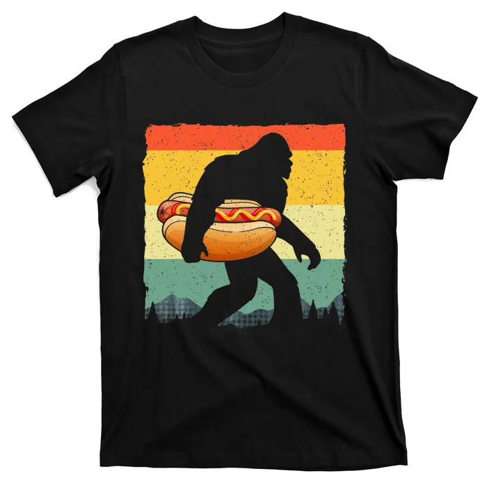 Funny Hot Dog Art For Women Bigfoot Hotdog Lovers T-Shirt