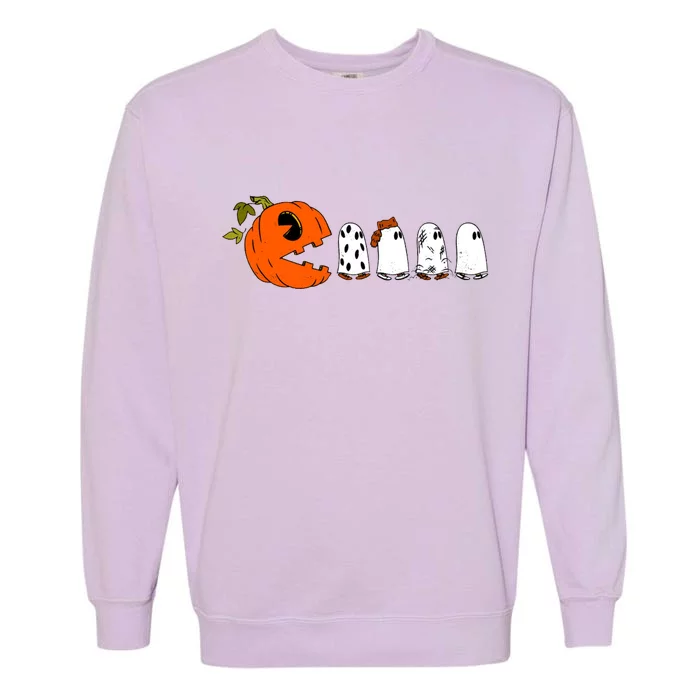 Funny Halloween Pumpkin Ghosts Retro Gamer Garment-Dyed Sweatshirt