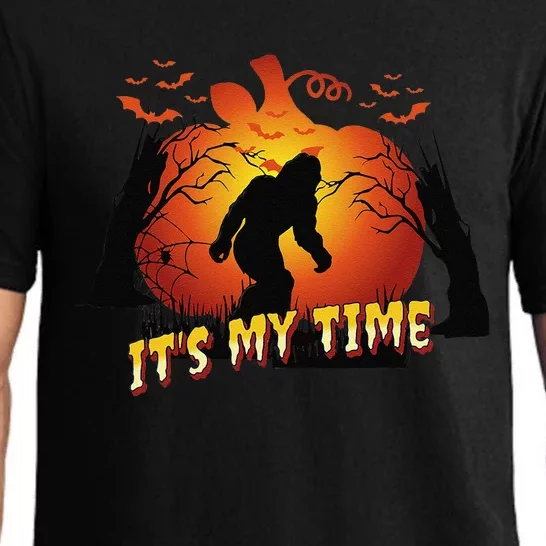 Funny Halloween Sasquatch Bigfoot Yeti Lover Its My Time Pajama Set