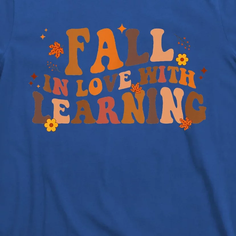 Fall In Love With Learning Fall Teacher Thanksgiving Retro T-Shirt