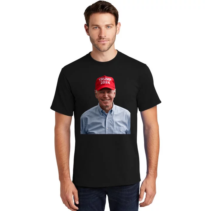 Funny Joe Biden Wearing A Trump Hat Political Sarcasm 2024 Tall T-Shirt