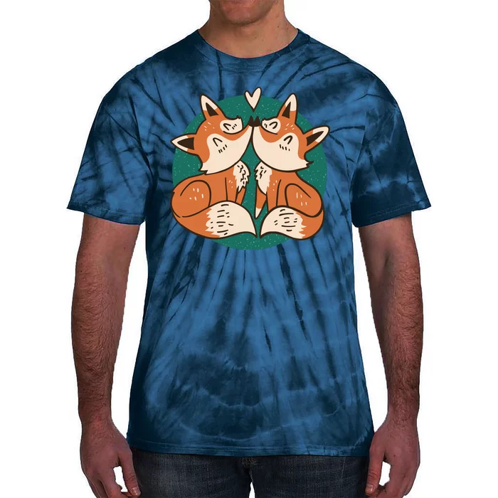 Foxes Kissing Cute Tie-Dye T-Shirt