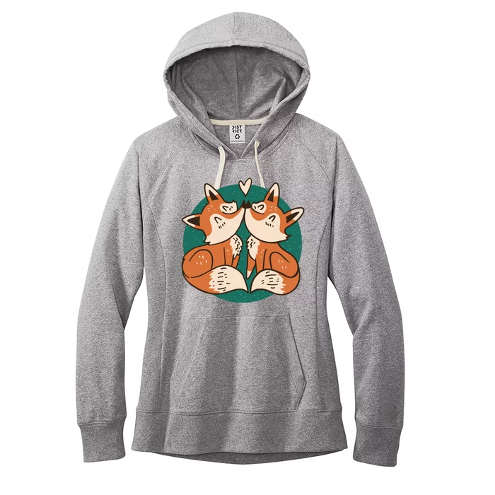 Foxes Kissing Cute Women's Fleece Hoodie