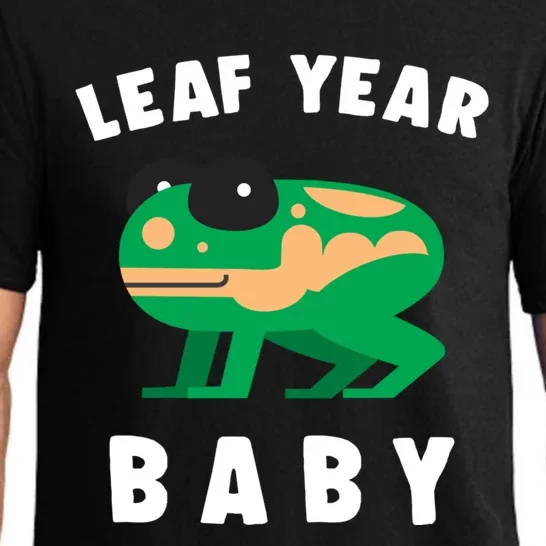 Frog Lovers Leaf Year Leaf Birthday Jumping Funny Gift Pajama Set