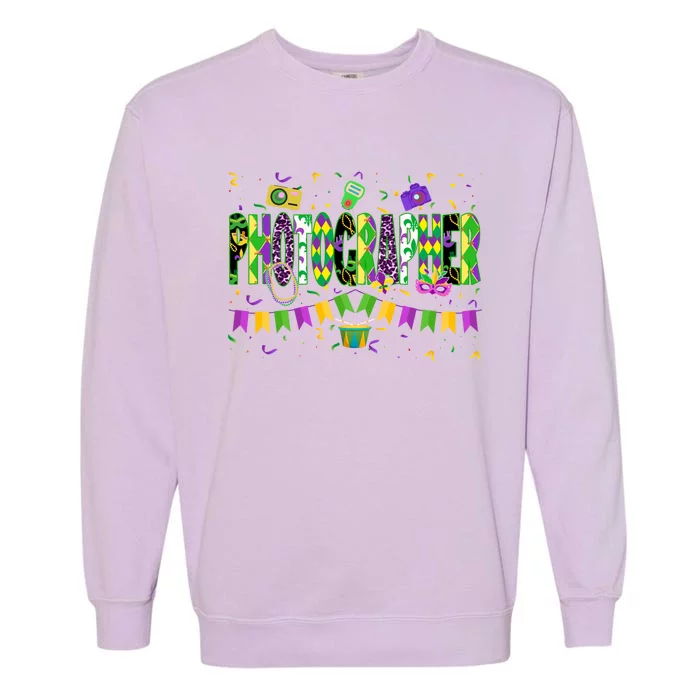 Funny Mardi Gras Photographer Carnival Parade Gift Garment-Dyed Sweatshirt