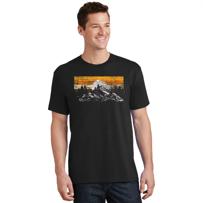 Full Moon Outdoor Nature Wildlife Mountains T-Shirt