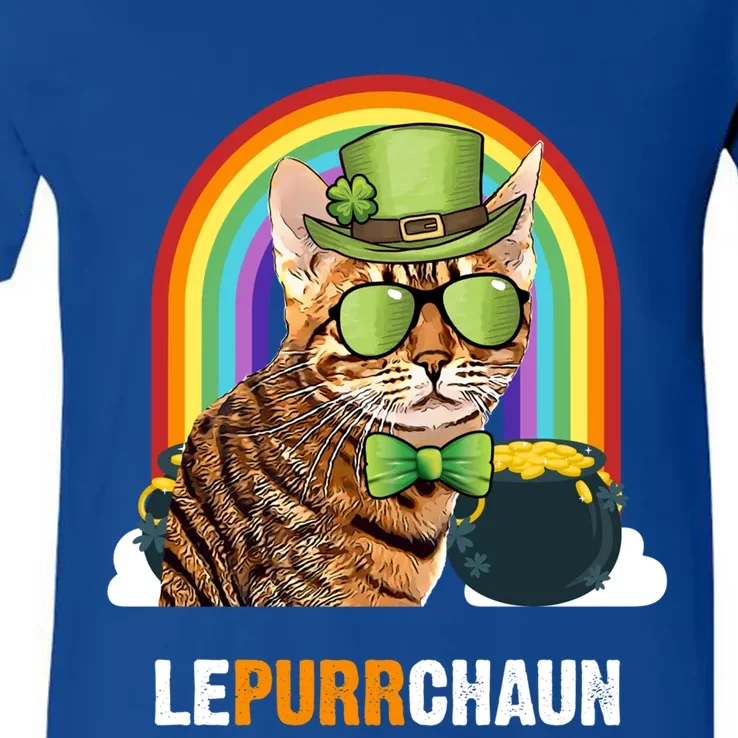 Funny Ocicat Cat Lepurrchaun St Patricks Day Gift V-Neck T-Shirt