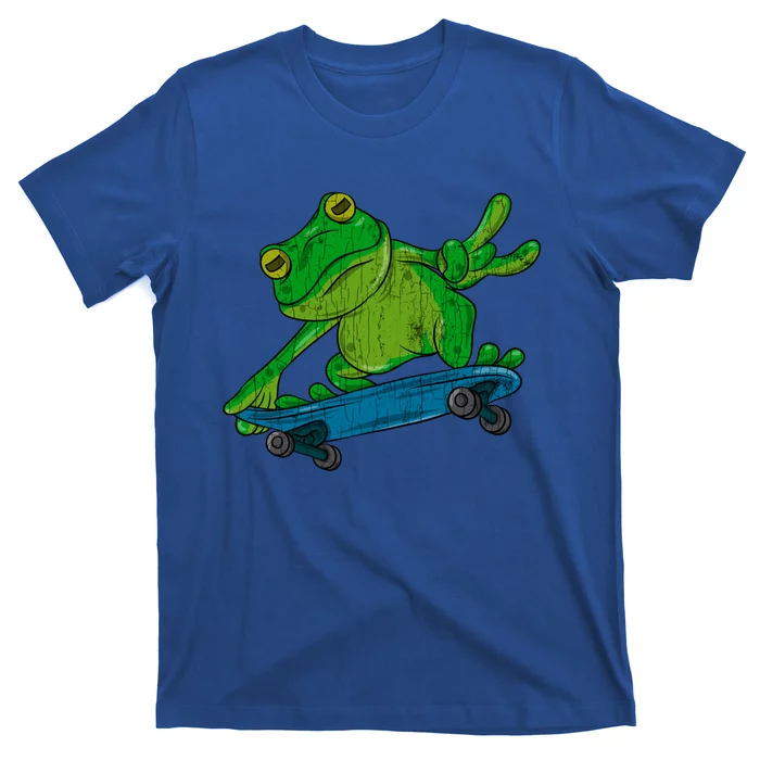 Frog On Skateboard Funny Graphic Cute Gift T-Shirt