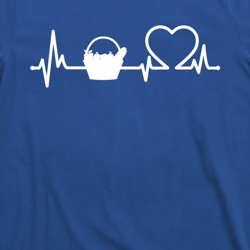 Funny Picnic Heartbeat Family Vacation Camping Picnic Party Great Gift T-Shirt