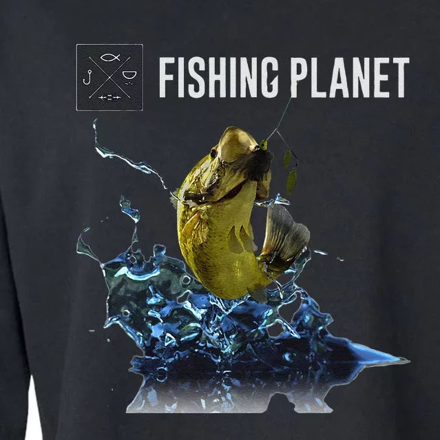 Fishing Planet LargeMouth Bass Cropped Pullover Crew