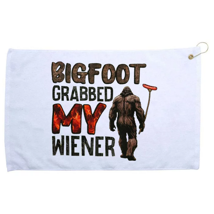 Funny Retro Bigfoot Bigfoot Grabbed My Wiener Grommeted Golf Towel