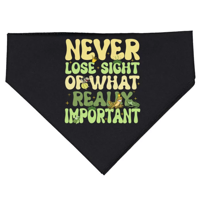 Frog Ray Never Lose Sight Of What Really Important Frog Ray Lover Fun USA-Made Doggie Bandana