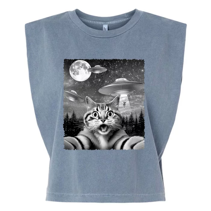 Funny Scared Cat Selfie With Ufos Gift Idea Garment-Dyed Women's Muscle Tee