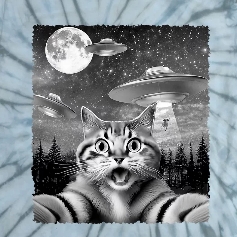 Funny Scared Cat Selfie With Ufos Gift Idea Tie-Dye T-Shirt