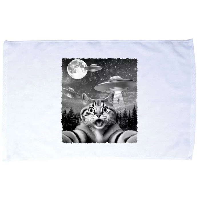 Funny Scared Cat Selfie With Ufos Gift Idea Microfiber Hand Towel