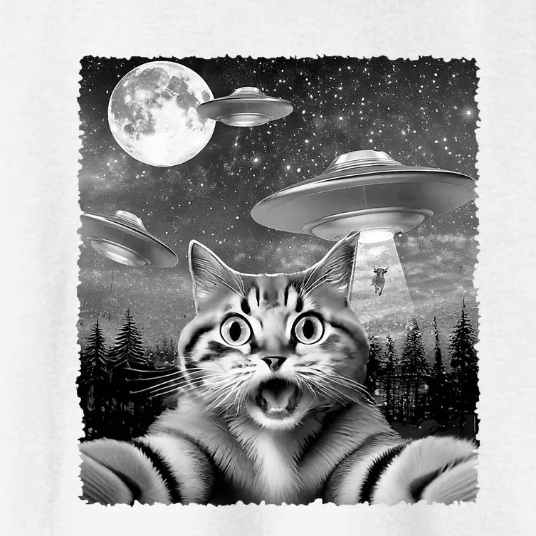 Funny Scared Cat Selfie With Ufos Gift Idea Women's Crop Top Tee