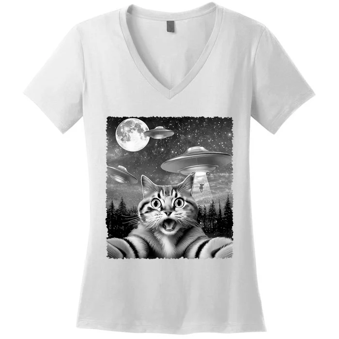 Funny Scared Cat Selfie With Ufos Gift Idea Women's V-Neck T-Shirt