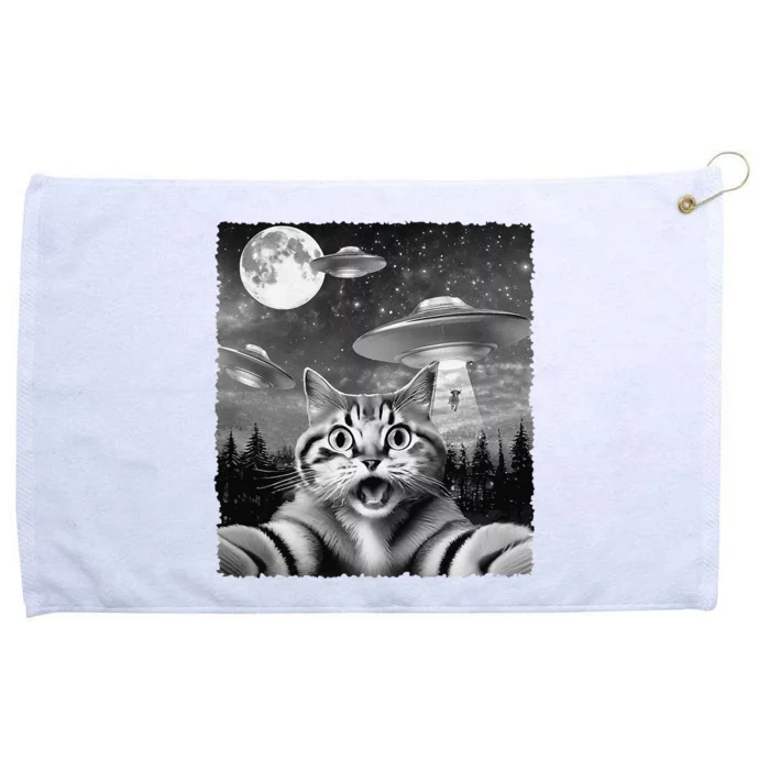 Funny Scared Cat Selfie With Ufos Gift Idea Grommeted Golf Towel