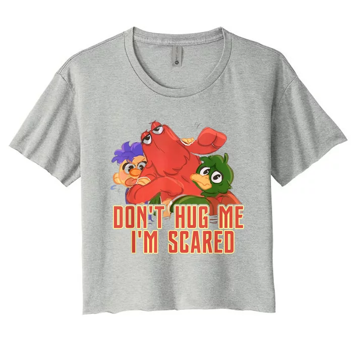 Funny Saying Don't Hug Me I'm Scareds Sarcasm Design Women's Crop Top Tee