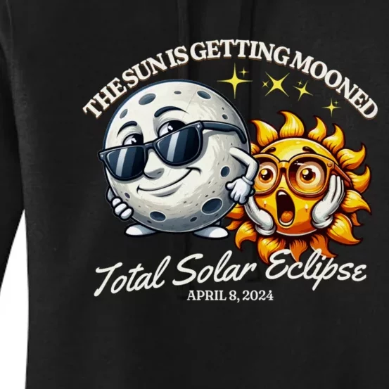 Funny Solar Eclipse April 2024 Sun Is Getting Mooned Women's Pullover Hoodie