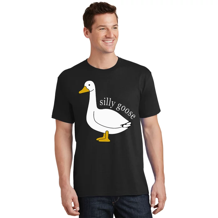 Funny Silly Goose Meme Cute Goose Aesthetic Trendy T-Shirt