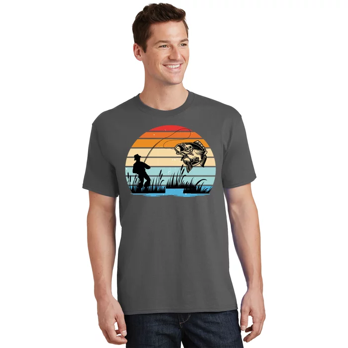 Fishing Sunset Retro Vintage Gift T-Shirt