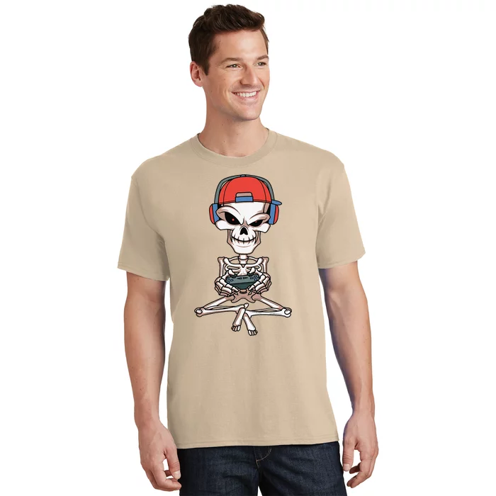 Funny Skeleton Skull Video Gamer Halloween T-Shirt