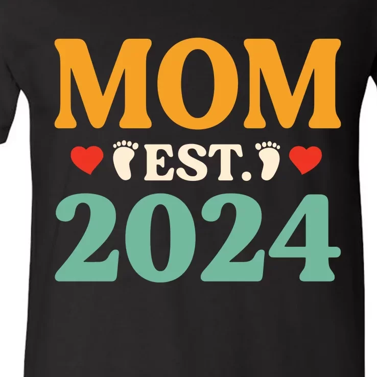 First Time Mom Est 2024 Promoted To Mommy 2024 Gifts V-Neck T-Shirt