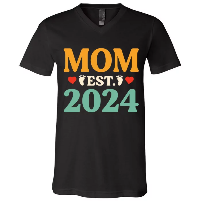 First Time Mom Est 2024 Promoted To Mommy 2024 Gifts V-Neck T-Shirt