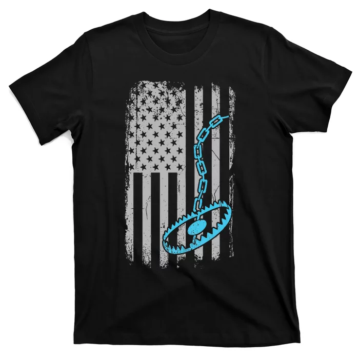 Fur Trapper US American Flag Cool Outdoor Trapping Gear T-Shirt