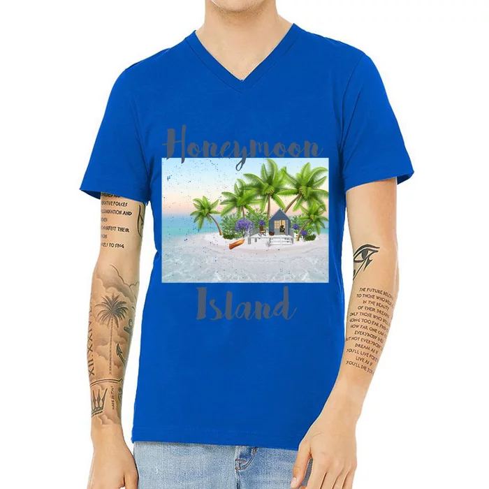 Florida Vacation Cottage House Honeymoon Island Beach Meaningful Gift V-Neck T-Shirt