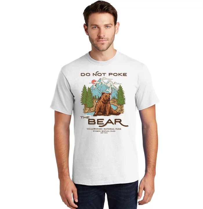 Funny Vintage Look Yellowstone National Park Grizzly Lover Tall T-Shirt