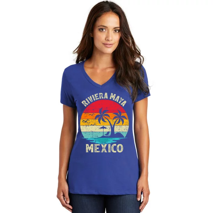 Family Vacation Vintage Retro Mexico Riviera Maya Beach Gift Women's V-Neck T-Shirt