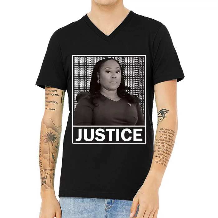 Fani Willis District Attorney Seeks Justice V-Neck T-Shirt