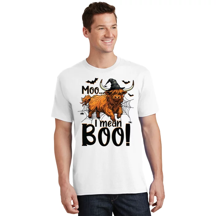 Funny Witch Highland Cow Halloween Costume Moo I Mean Boo Sweat T-Shirt