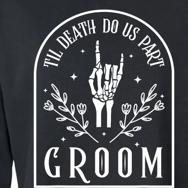 Groom Bride Skeleton Gothic Halloween Engagement Wedding Cropped Pullover Crew