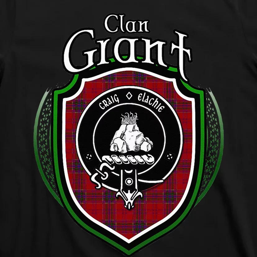 Grant Clan Crest Scottish Clan Grant Family Crest Badge T-Shirt