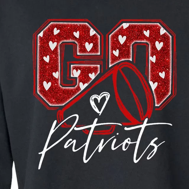 Go Cheer Patriots Design Gift Cropped Pullover Crew