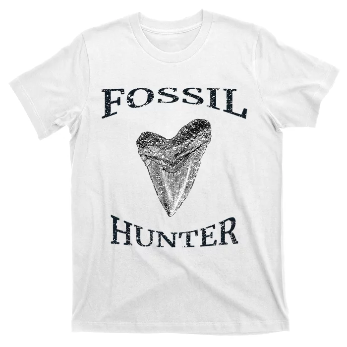 Great Distressed Fossil Hunter Megalodon Tooth Enthusiast T-Shirt