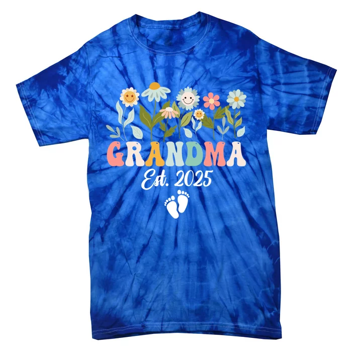 Grandma Est 2025 Promoted To Grandma 2025 Cute Floral Gift Tie-Dye T-Shirt