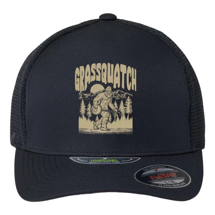 Grassquatch! Funny Bigfoot Banjo Bluegrass Sasquatch Outdoor Flexfit Unipanel Trucker Cap