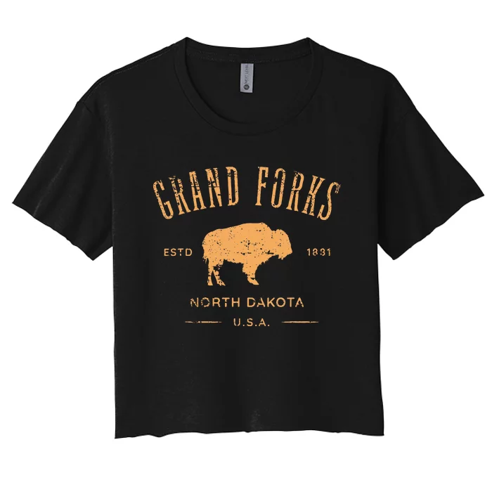 Grand Forks North Dakota Souvenir Distressed Style Design Women's Crop Top Tee