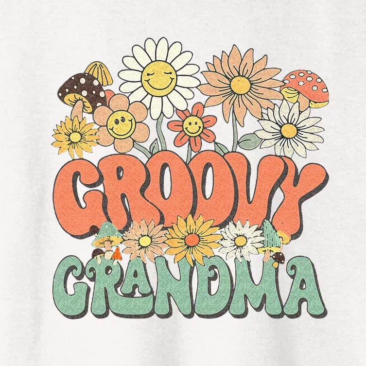 Groovy Grandma Floral Hippie Retro Daisy Flower Mothers Day Women's Crop Top Tee