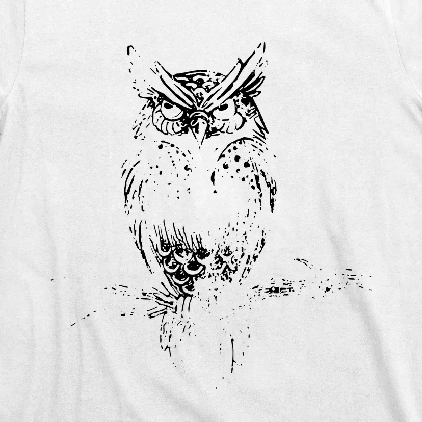 Great Horned Owl Distressed Design T-Shirt