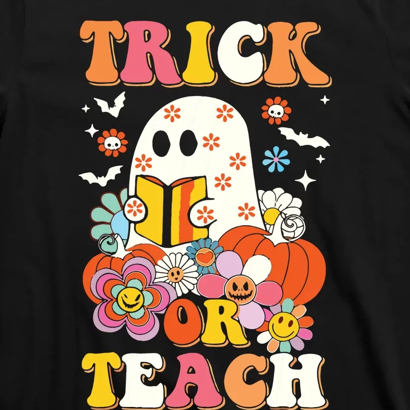 Groovy Halloween Trick Or Teach Retro Floral Ghost Teacher T-Shirt