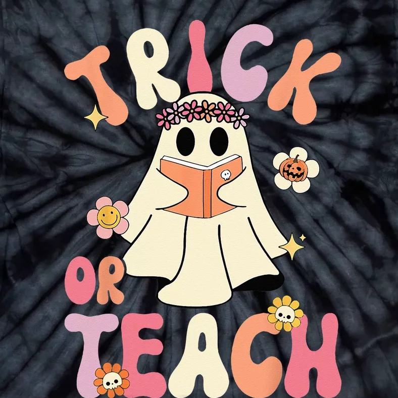 Groovy Halloween Trick Or Teach Retro Floral Ghost Teacher Tie-Dye T-Shirt