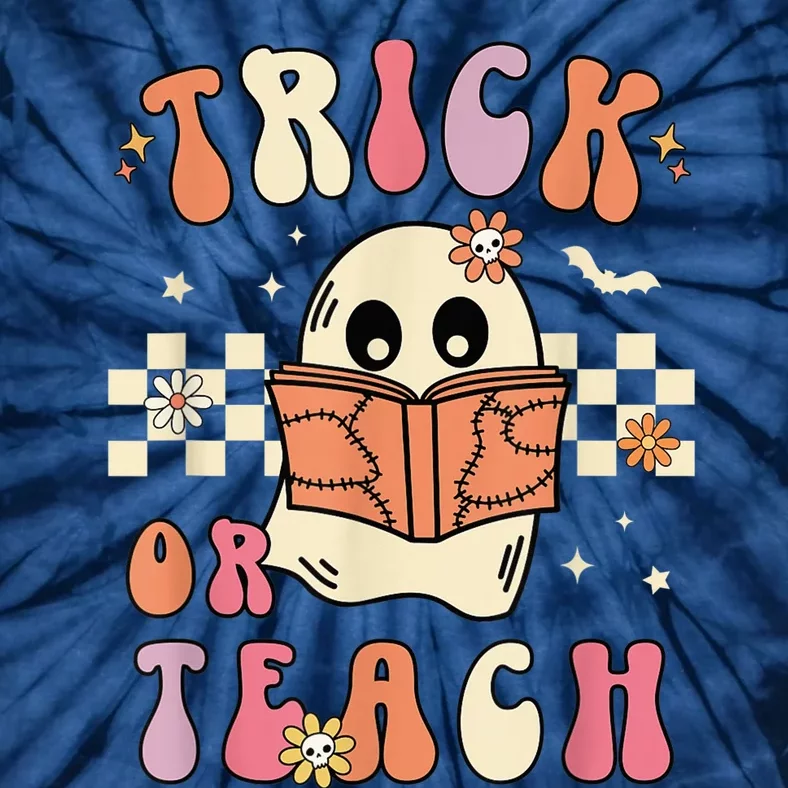 Groovy Halloween Trick or Teach Retro Floral Ghost Teacher Tie-Dye T-Shirt