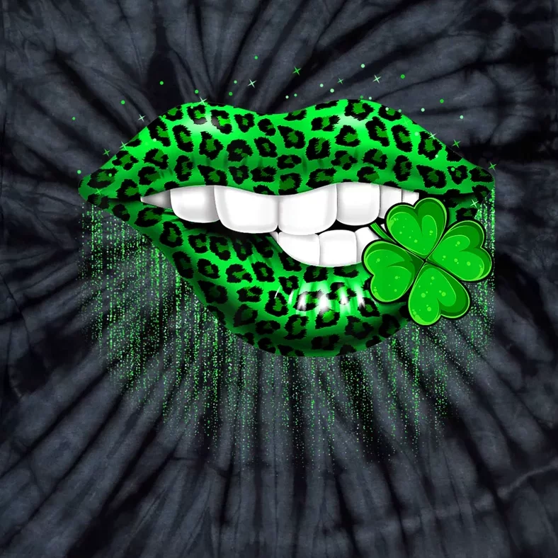 Green Lips Biting Leopard Irish Costume St Patricks Day Tie-Dye T-Shirt