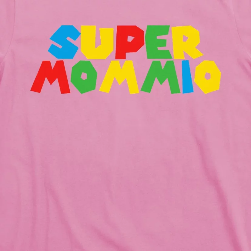 Gaming Mom's Day A Special Surprise for Mothers T-Shirt