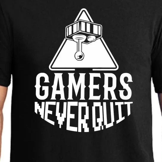 Gamers Never Quit Pajama Set